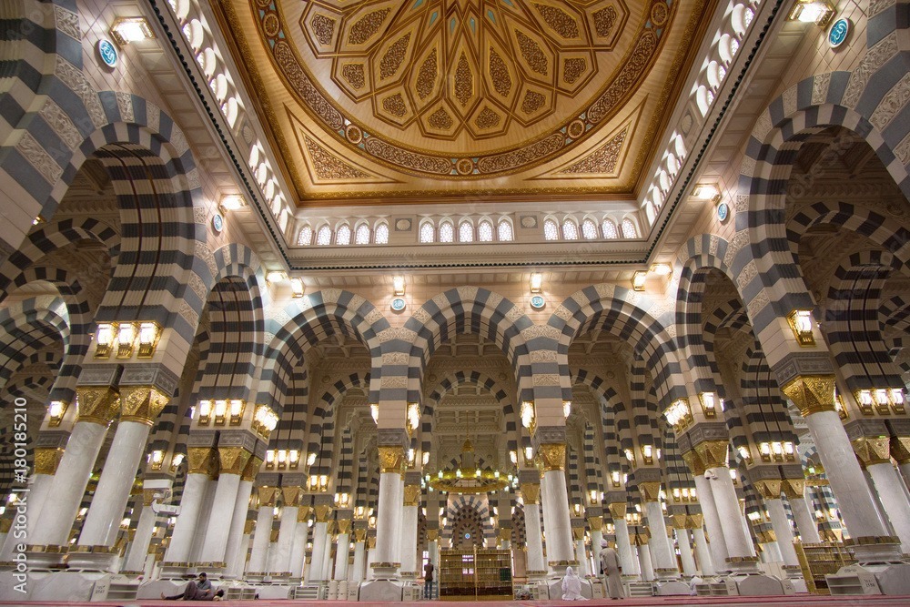 لا تنشغل عن القرآن